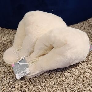 Serra Women's Cream Slippers